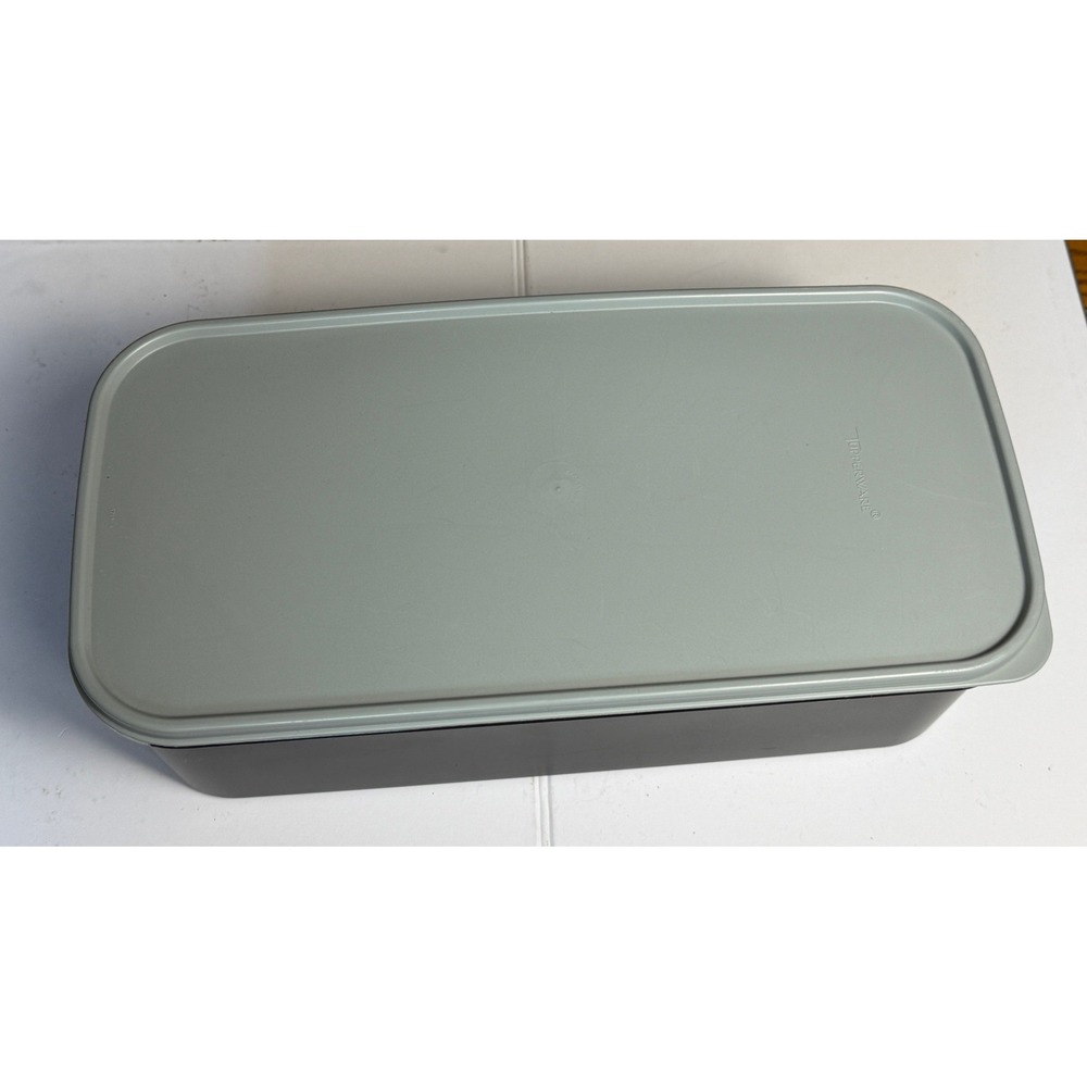 Tupperware Memory Mates: Black Rectangular Container, Gray Lid, Divider Rack - Picture 2 of 9
